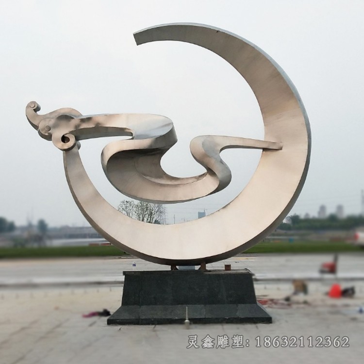 不锈钢抽象月亮广场雕塑