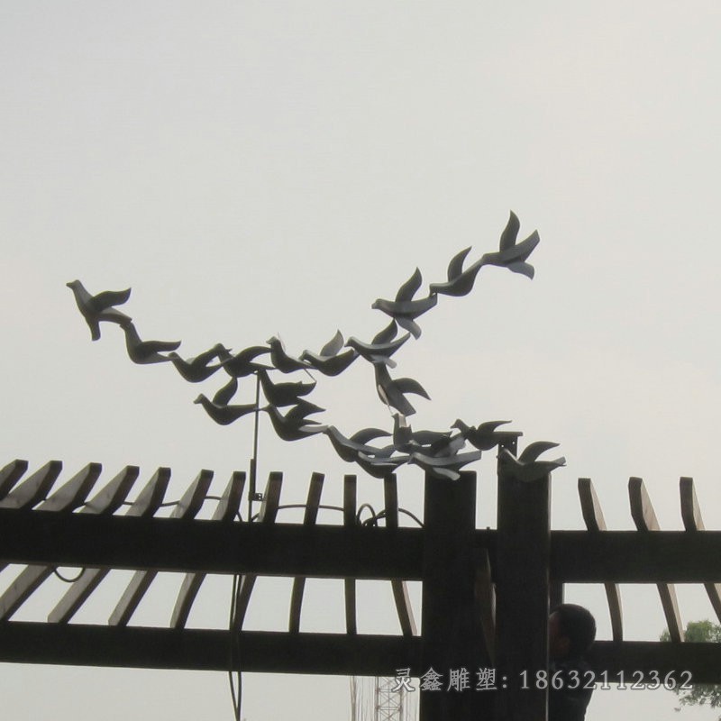 不锈钢鸽子公园景观雕塑