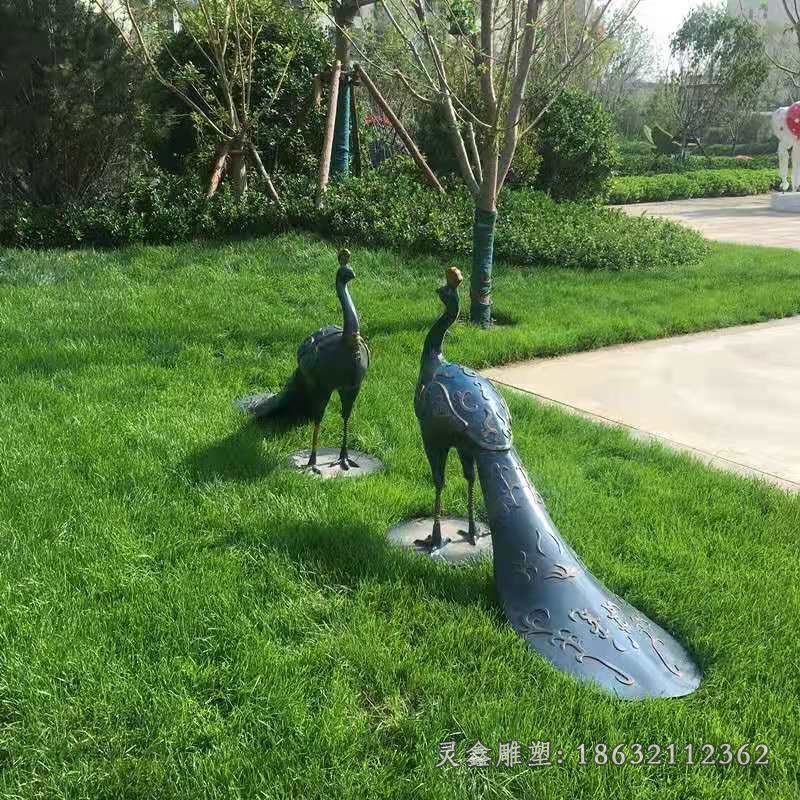 孔雀铜雕 (3)