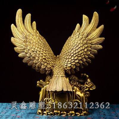 老鹰城市动物铜雕