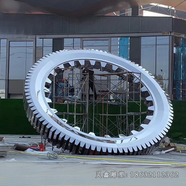 不锈钢抽象齿轮小区雕塑