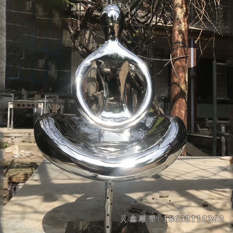 不锈钢镜面抽象标志雕塑