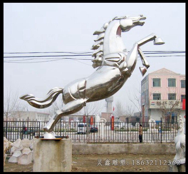 不锈钢镜面飞马公园景观雕塑