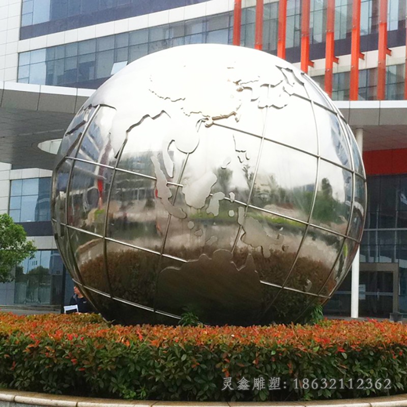 不锈钢镜面球公园景观雕塑