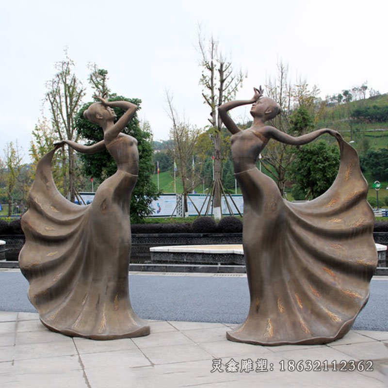 美女跳孔雀舞雕塑，公园景观铜雕[1]