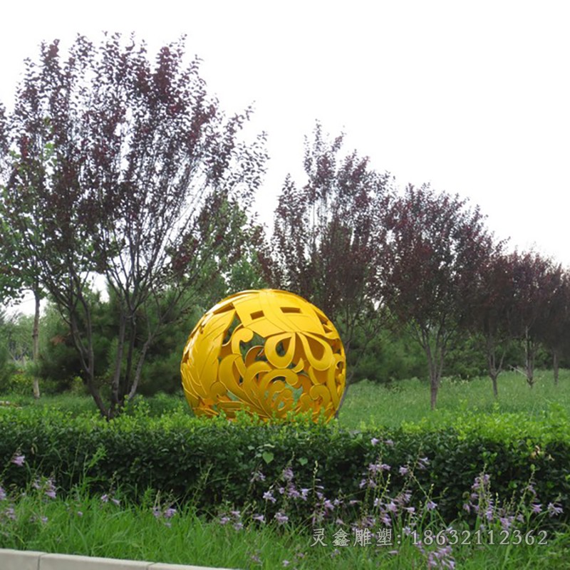 不锈钢镂空球景区景观雕塑