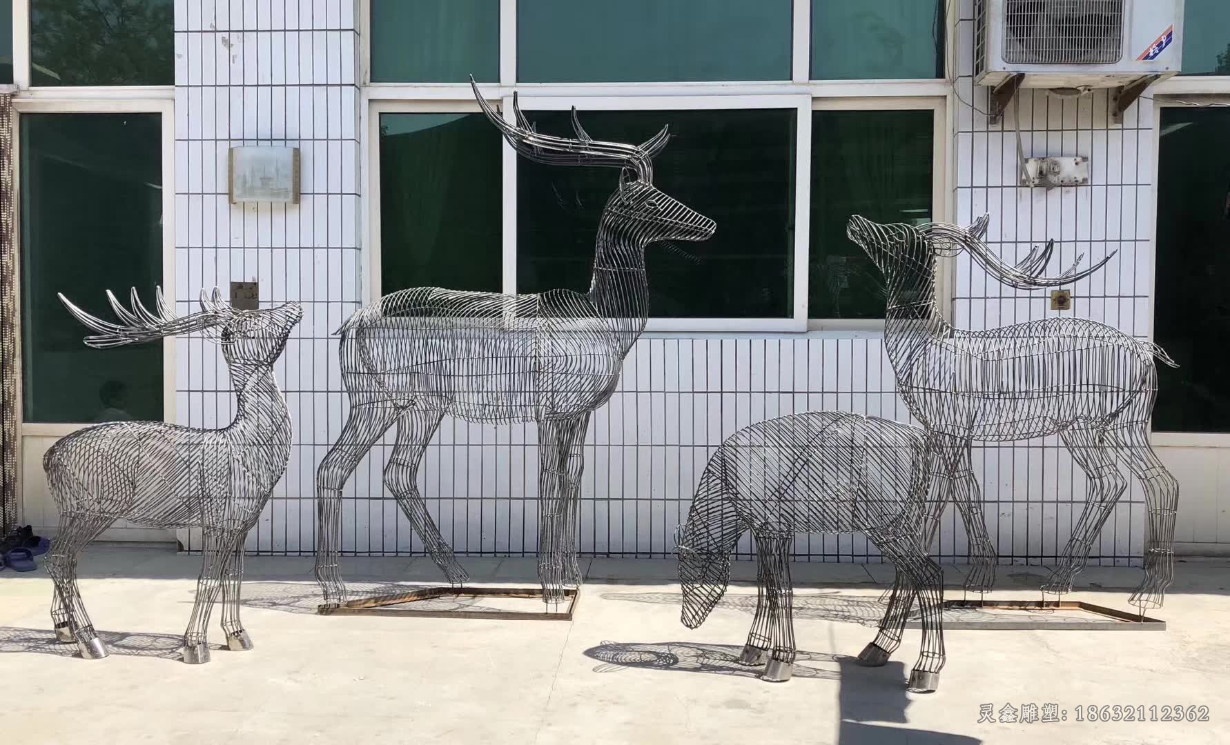 不锈钢镂空群鹿公园雕塑