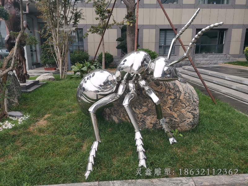 不锈钢蚂蚁动物庭院雕塑