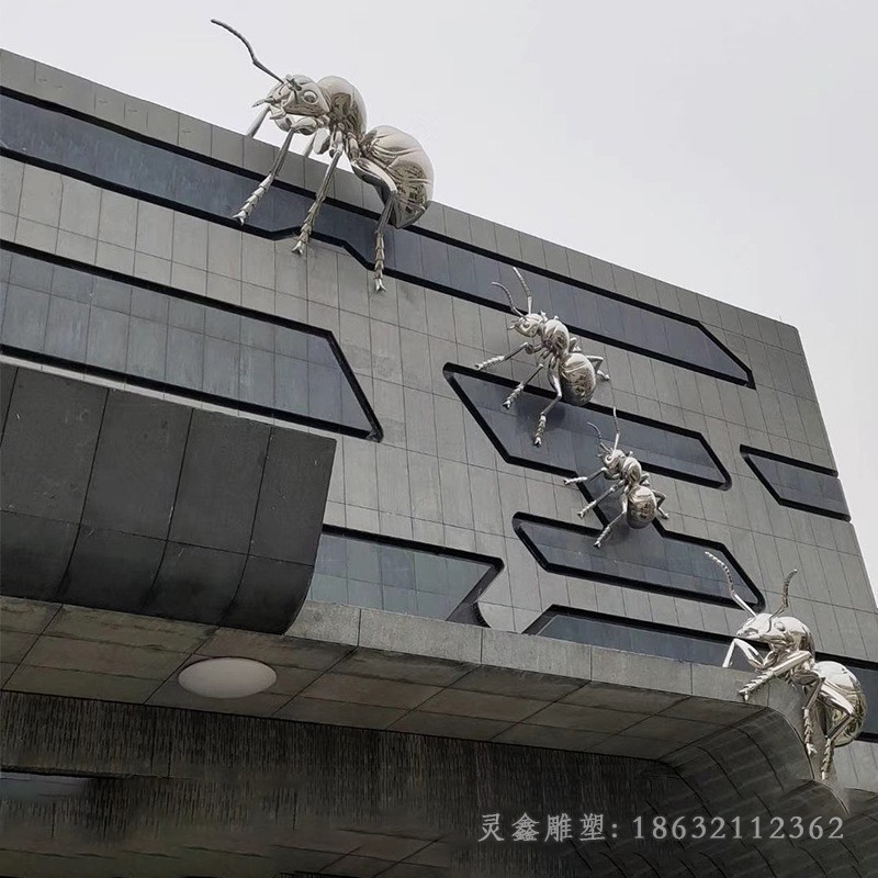 不锈钢爬行蚂蚁城市景观雕塑