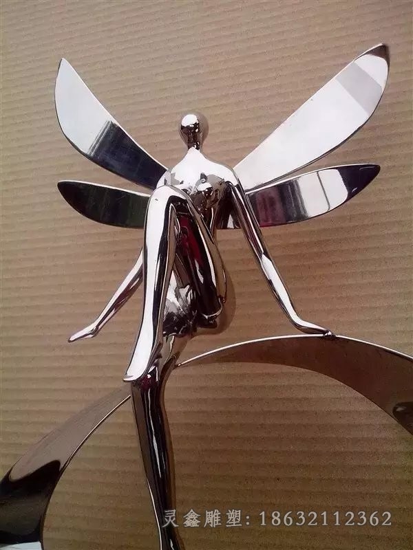 不锈钢抽象彩绘人物雕塑