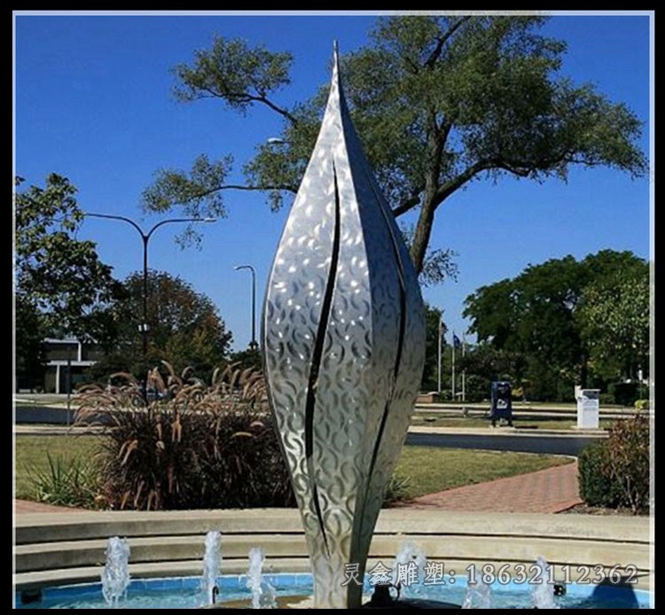 不锈钢镂空树叶户外雕塑
