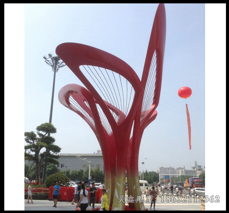 不锈钢彩绘树叶校园雕塑