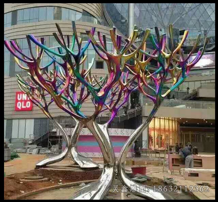 不锈钢彩绘树枝城市雕塑