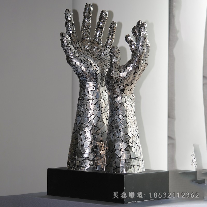 不锈钢双手广场创意雕塑