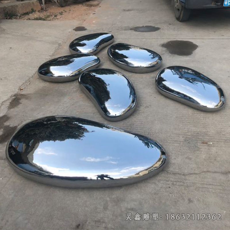 不锈钢抽象石头广场雕塑