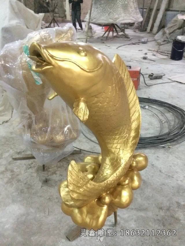 鱼城市动物景观铜雕