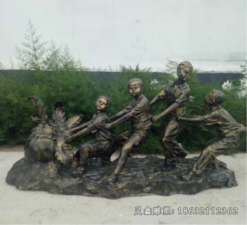 拔萝卜人物铜雕，公园景观雕塑