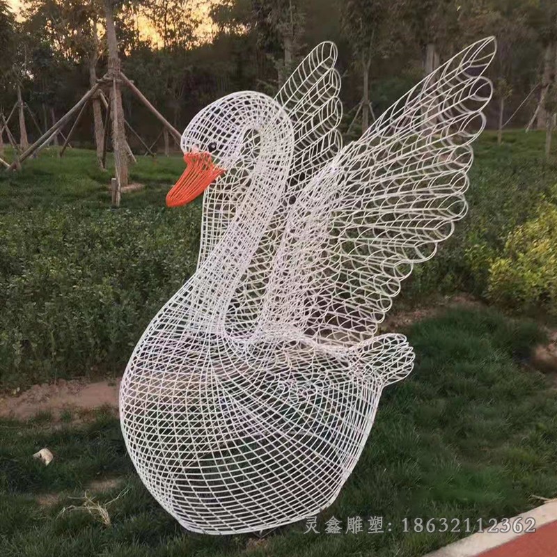 不锈钢镂空天鹅公园雕塑