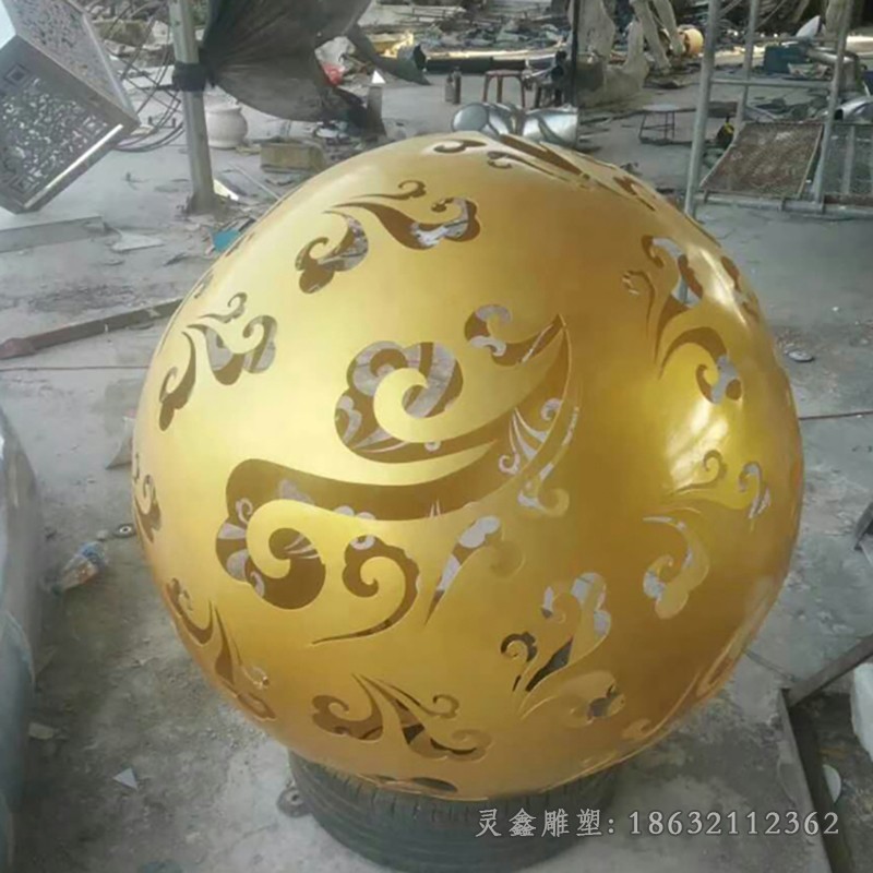 不锈钢祥云镂空球城市雕塑