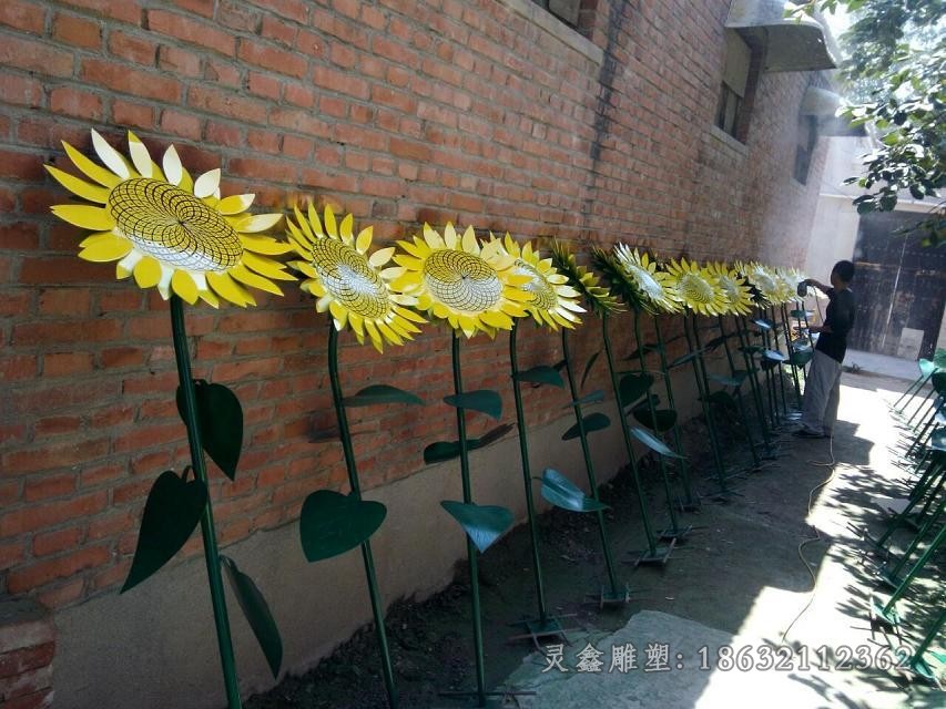 不锈钢向日葵街边景观雕塑 