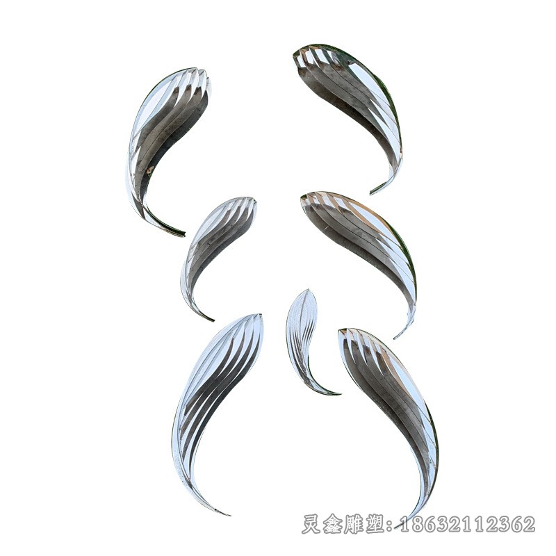 不锈钢镜面鱼小区雕塑