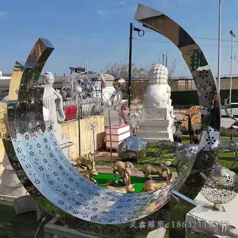 不锈钢彩绘抽象月亮广场雕塑