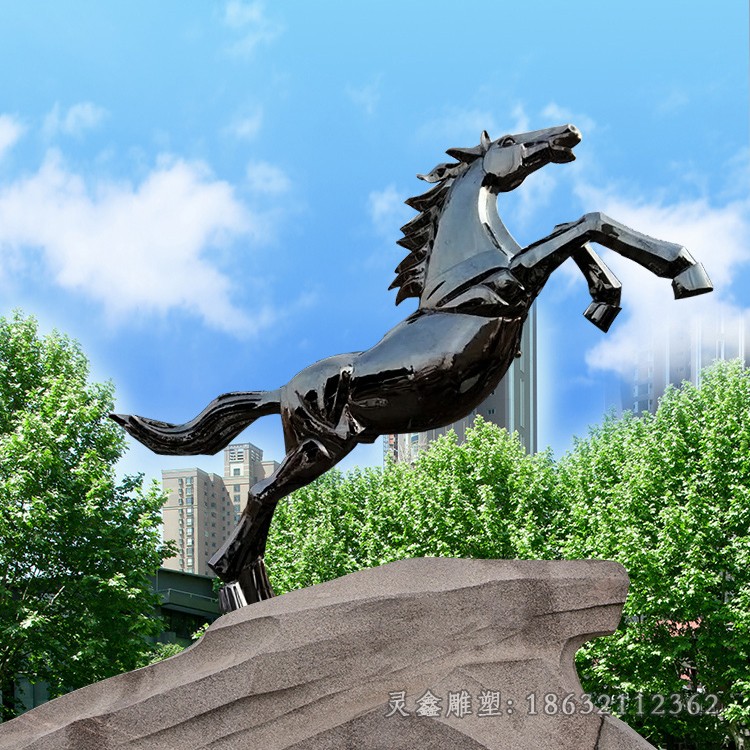 城市镜面不锈钢奔马公园雕塑