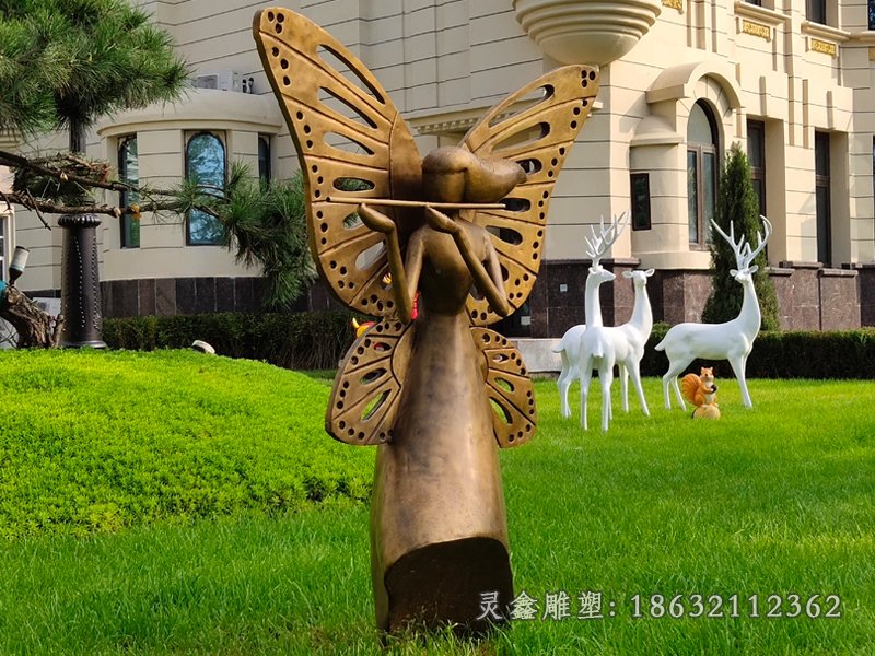 蝴蝶少女草坪动物铜雕