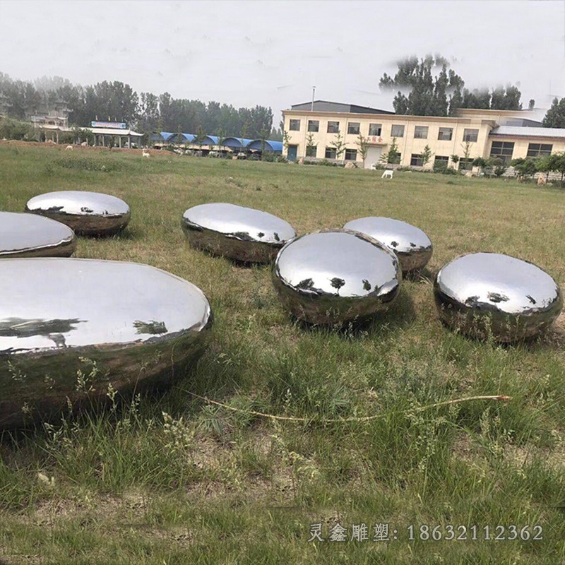 不锈钢镜面水滴景观雕塑