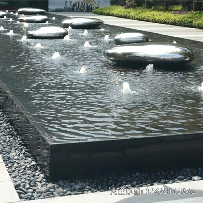 不锈钢镜面水滴庭院雕塑
