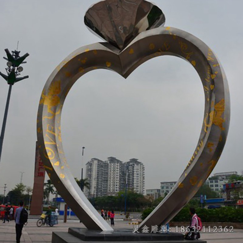 不锈钢戒指广场景观雕塑