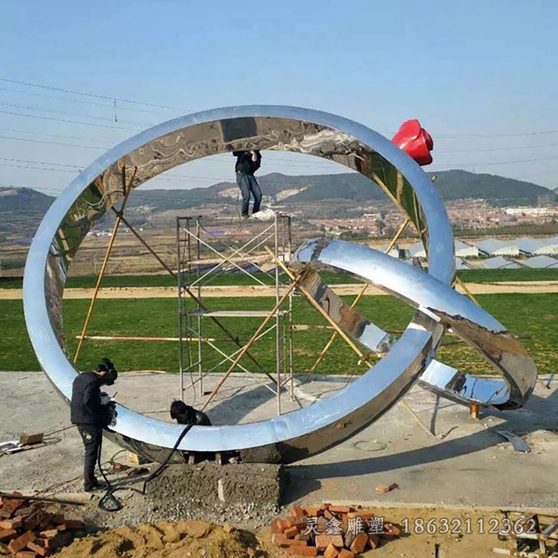 不锈钢戒指园林景观雕塑