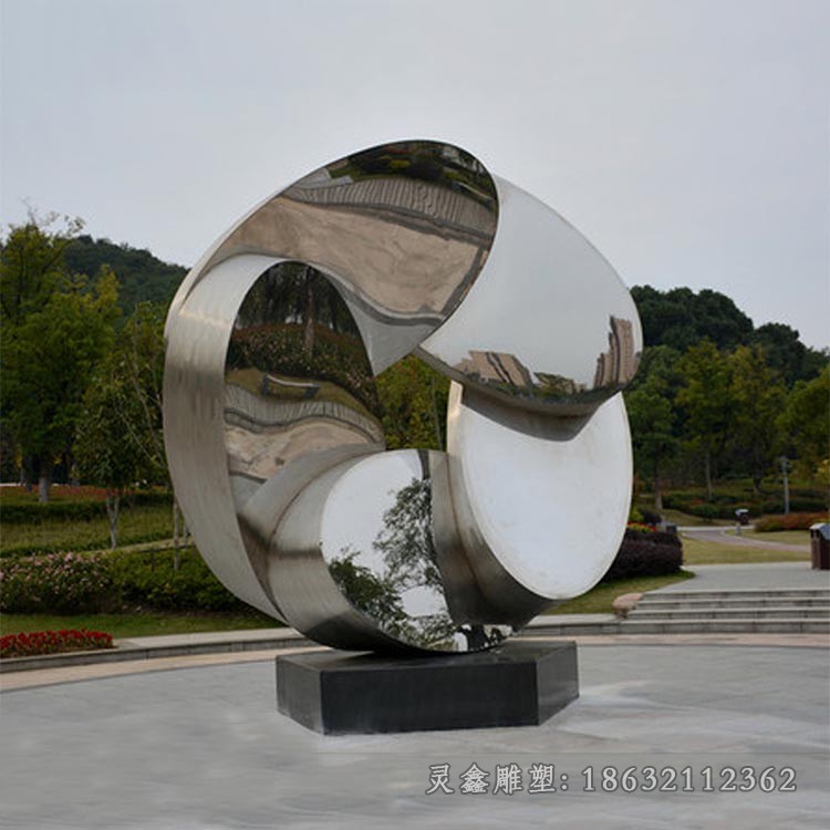 不锈钢抽象镜面球广场雕塑