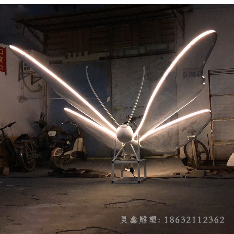 不锈钢抽象蝴蝶广场景观雕塑