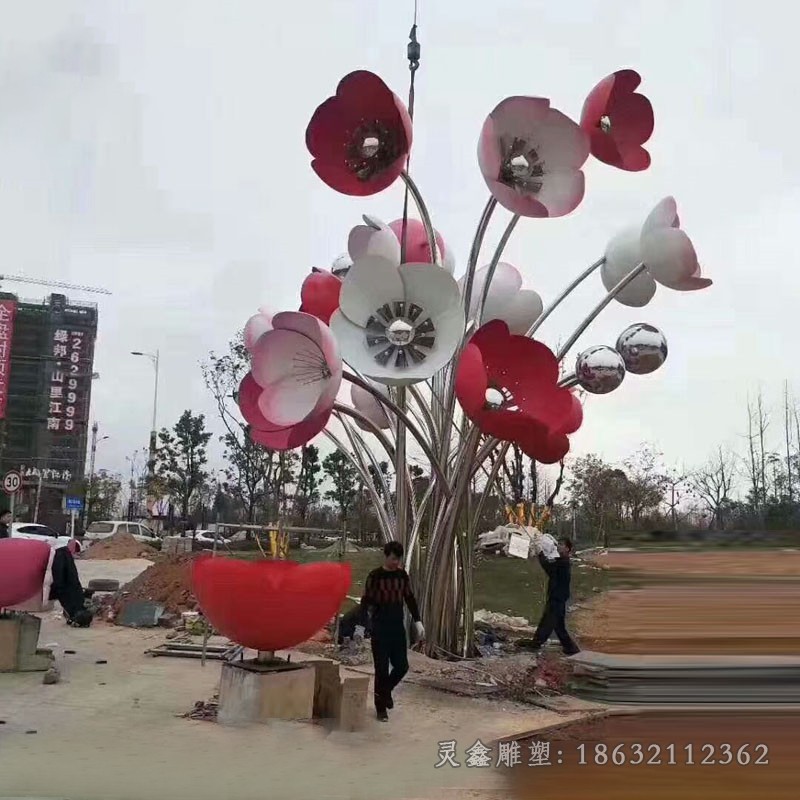 广场不锈钢彩绘花朵雕塑