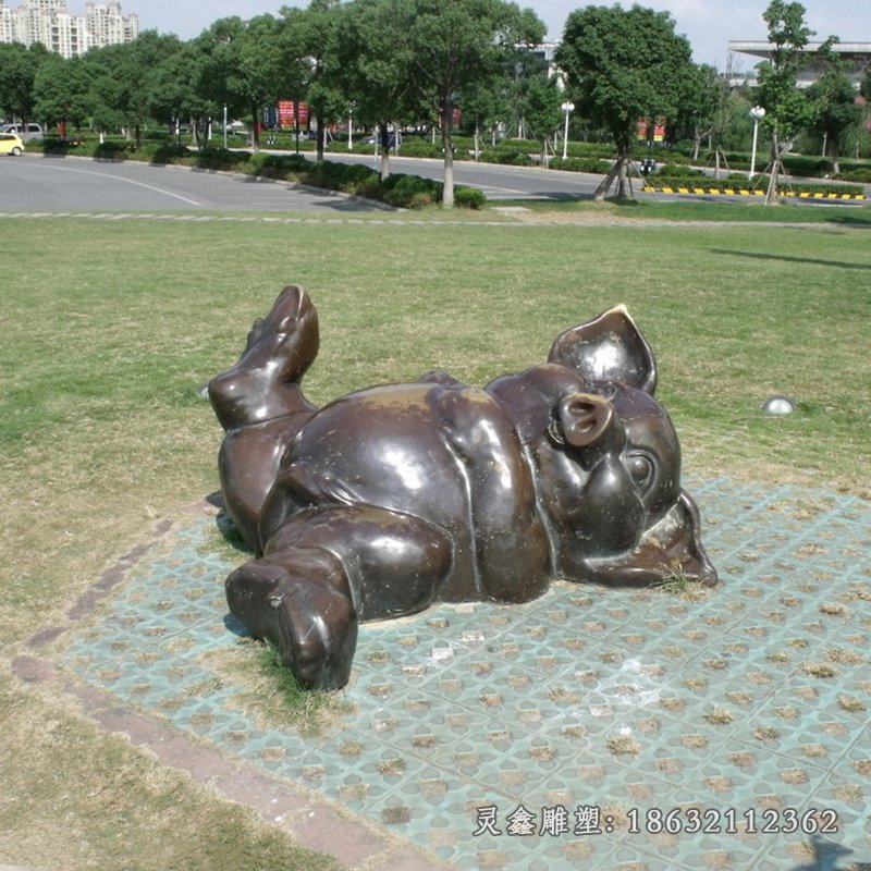 公园猪动物标志铜雕