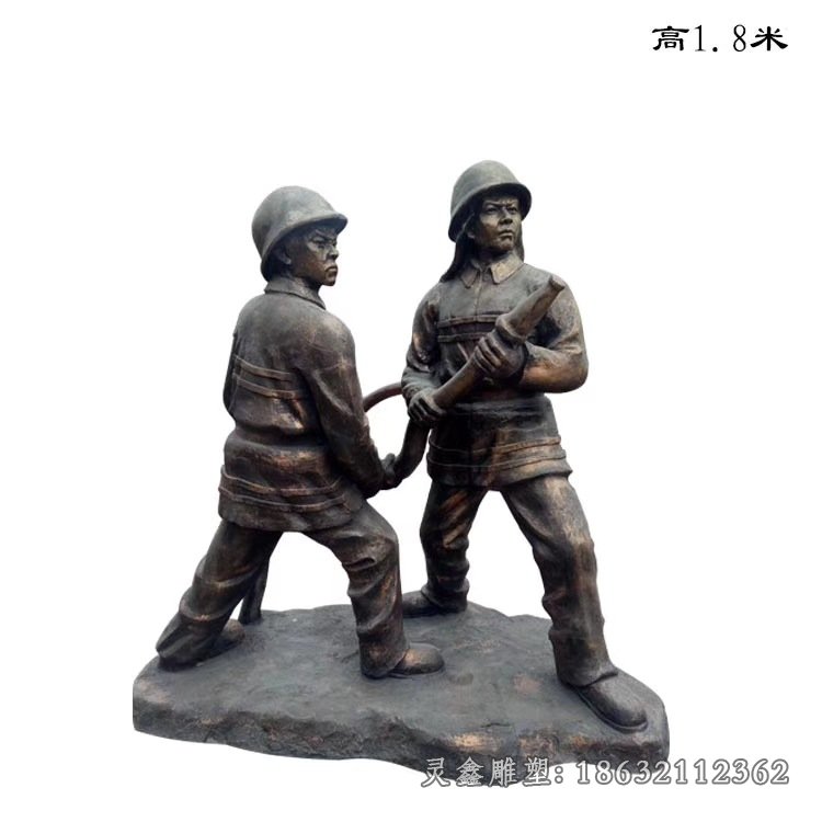 消防员喷水铜雕 (1)