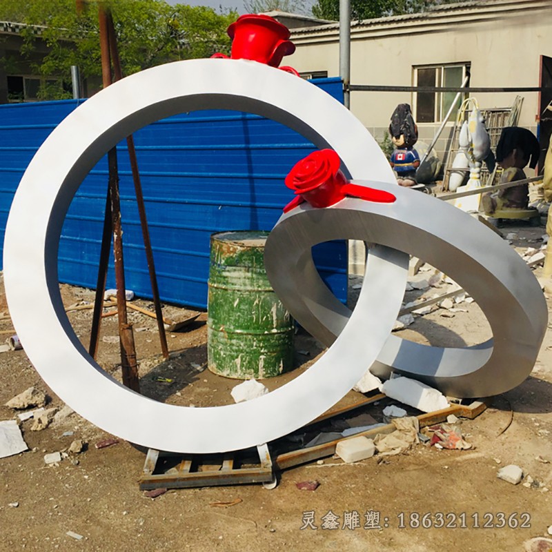 不锈钢玫瑰花戒指广场雕塑