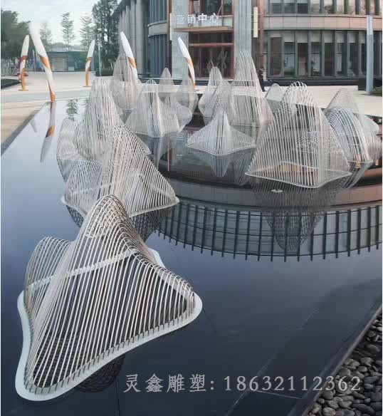 广场不锈钢镂空假山雕塑