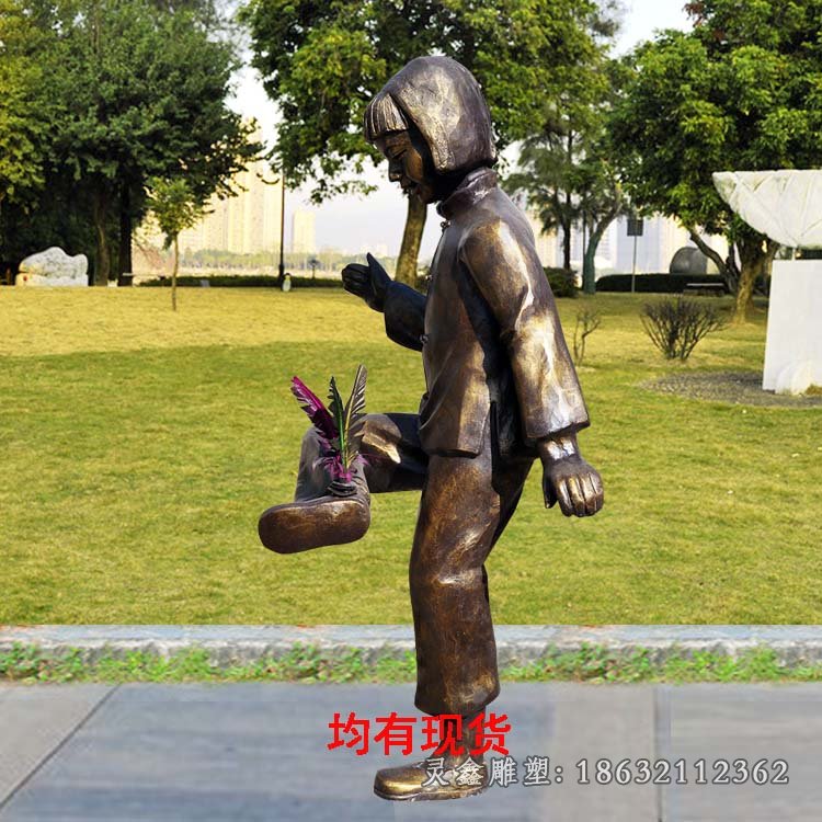 校园踢毽子女孩铜雕 (4)