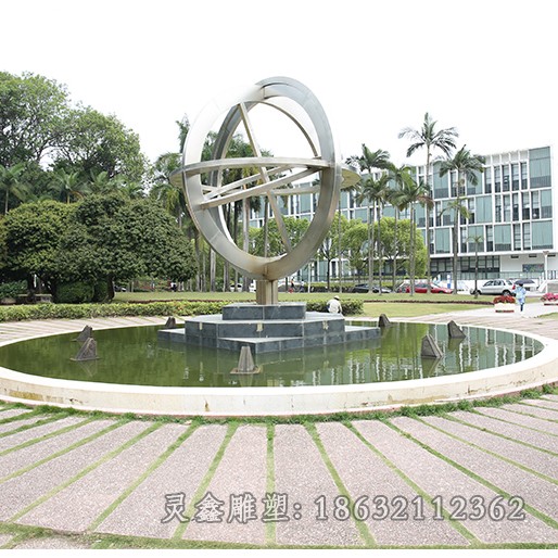 企业不锈钢抽象圆环雕塑