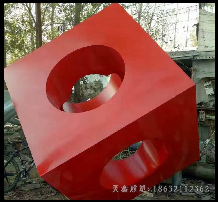 不锈钢空心抽象公园景观雕塑