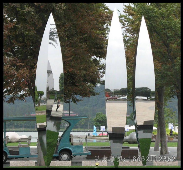 不锈钢镜面树叶景观公园雕塑