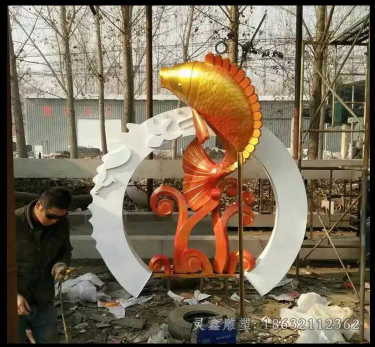 不锈钢鲤鱼抽象公园景观雕塑
