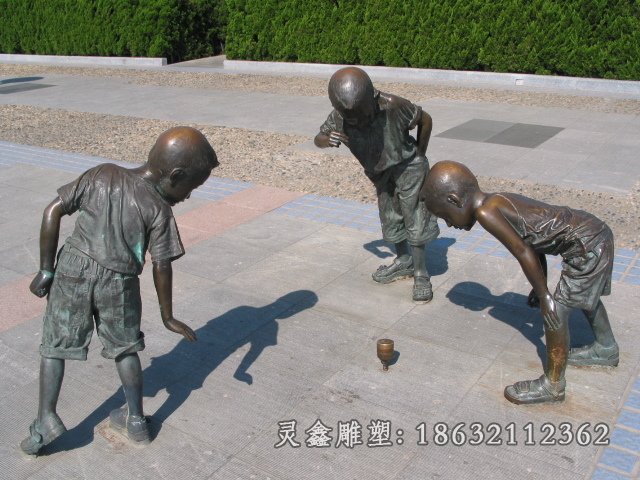 打陀螺景观铜雕 (7)