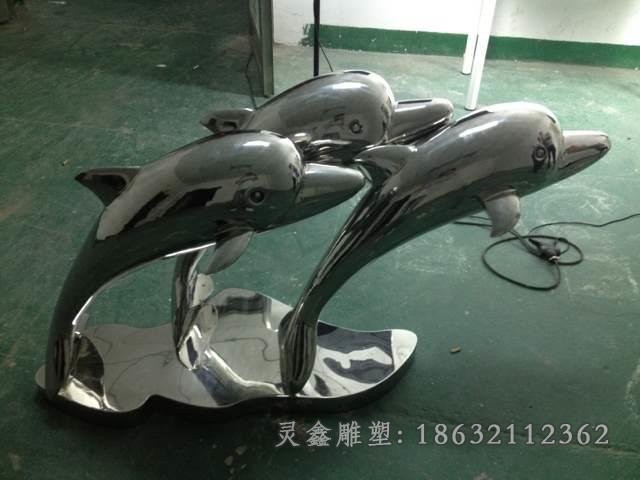 不锈钢镜面海豚城市雕塑
