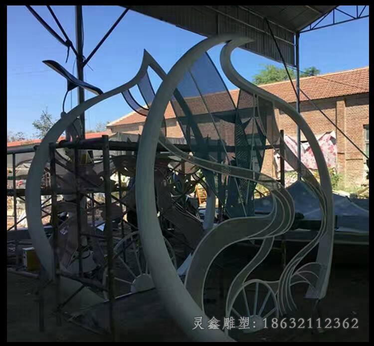 不锈钢彩绘广场树叶景观雕塑