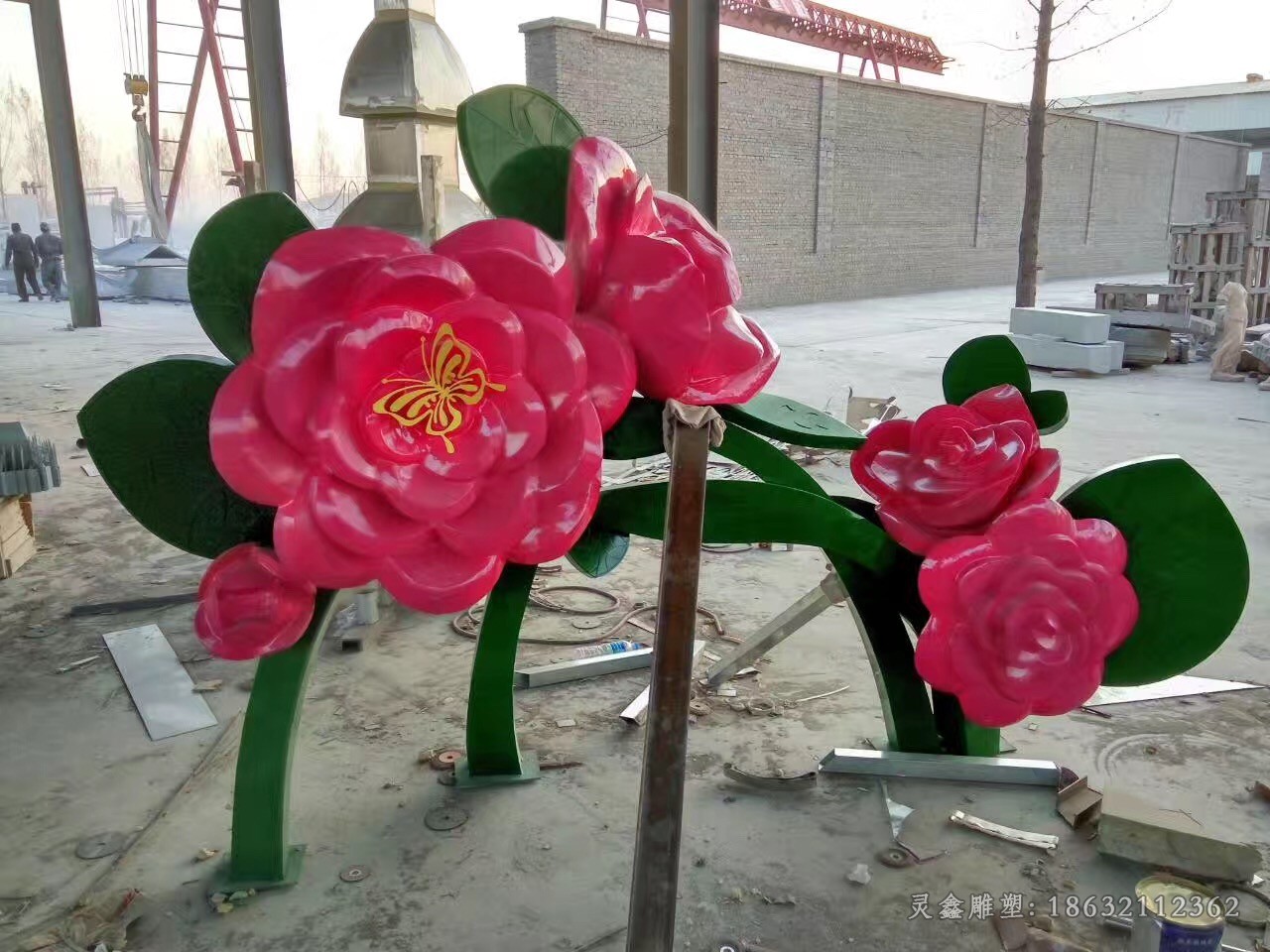 不锈钢彩绘花小区景观雕塑