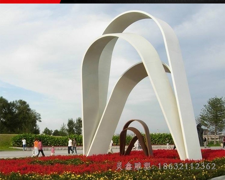 不锈钢折叠抽象公园景观雕塑