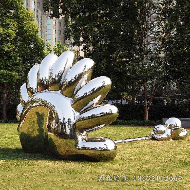 不锈钢镜面抽象彩绘标志雕塑